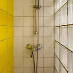Quiet Bloom - In Estrela Apartman